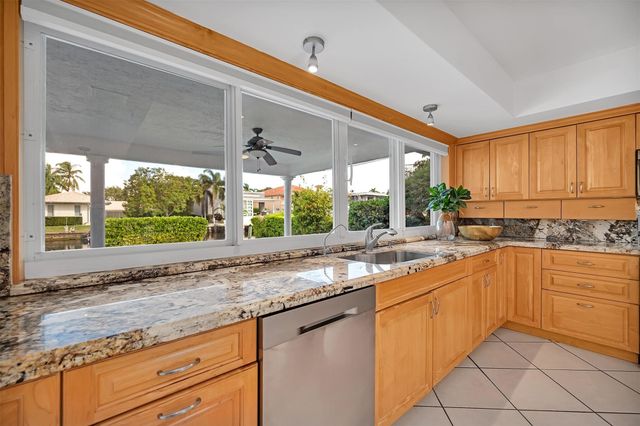 2427 Sea Island Drive, Fort Lauderdale, FL 33301
