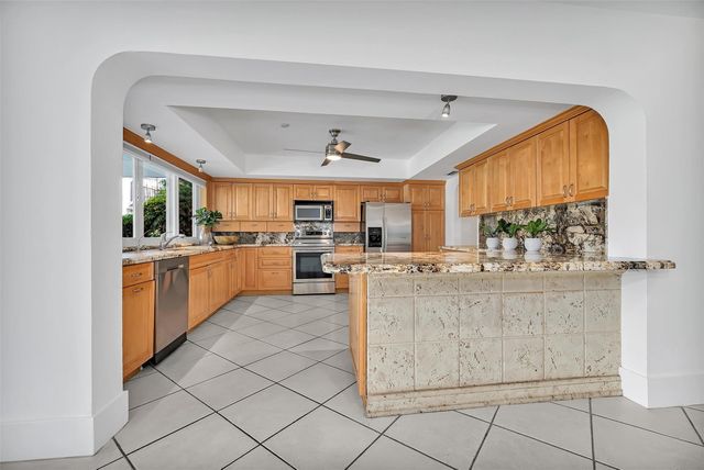 2427 Sea Island Drive, Fort Lauderdale, FL 33301