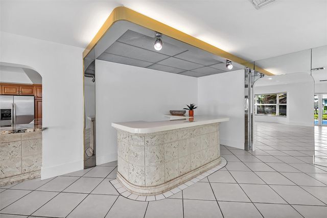 2427 Sea Island Drive, Fort Lauderdale, FL 33301