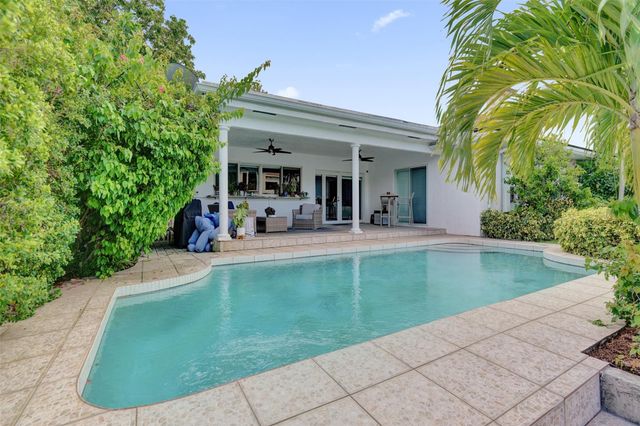 2427 Sea Island Drive, Fort Lauderdale, FL 33301
