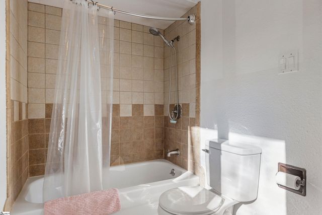 155 Ingleoak Lane, Greenville, SC 29615