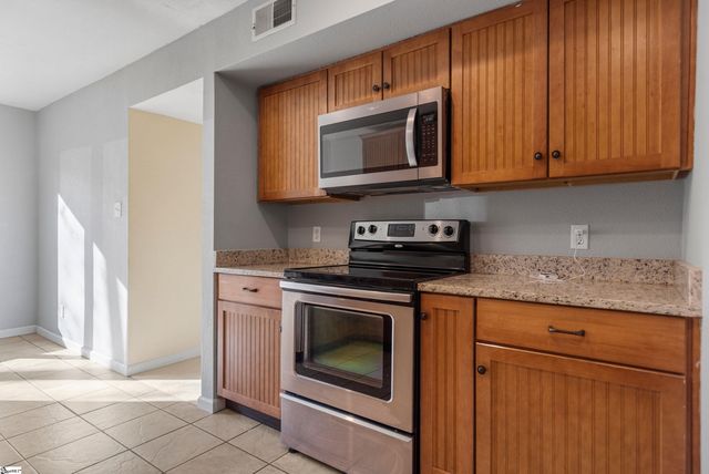 155 Ingleoak Lane, Greenville, SC 29615