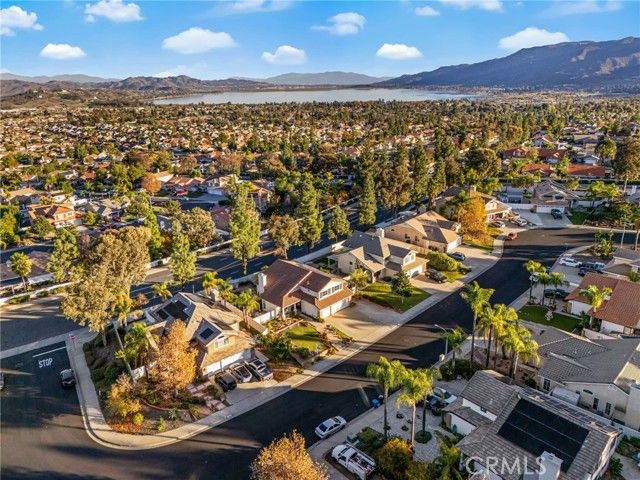 29110 Wayfarer Lane, Lake Elsinore, CA 92530