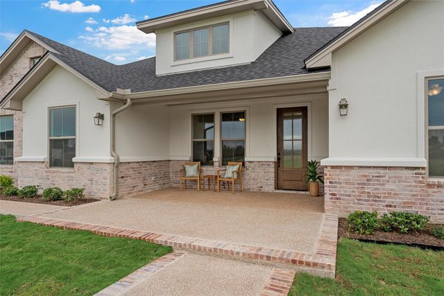 132 Water View Lane, Robinson, TX 76706