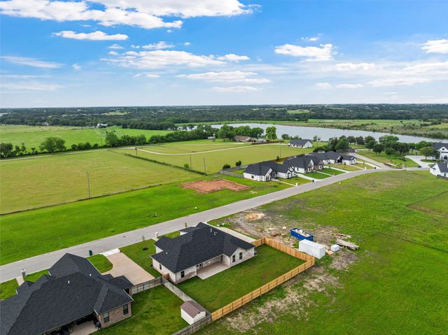 132 Water View Lane, Robinson, TX 76706