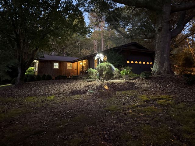 6370 Parris Bridge Road, Chesnee, SC 29323