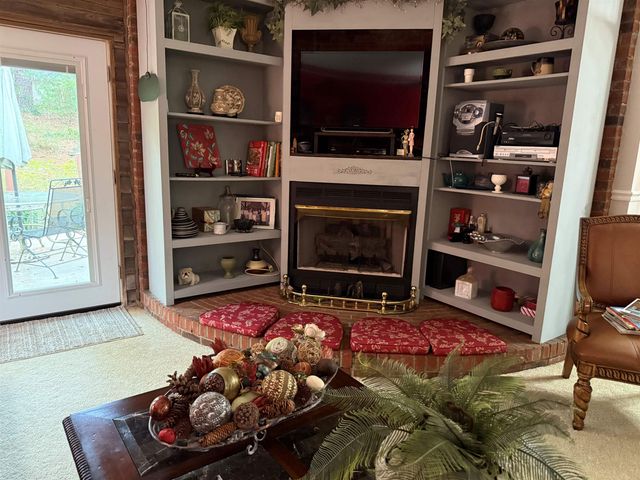 6370 Parris Bridge Road, Chesnee, SC 29323