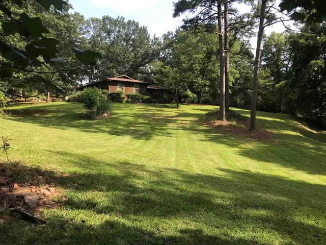 6370 Parris Bridge Road, Chesnee, SC 29323