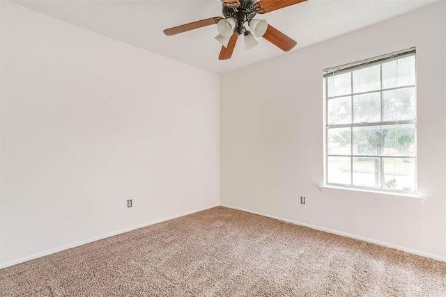 828 Lynne Lane, Burleson, TX 76028