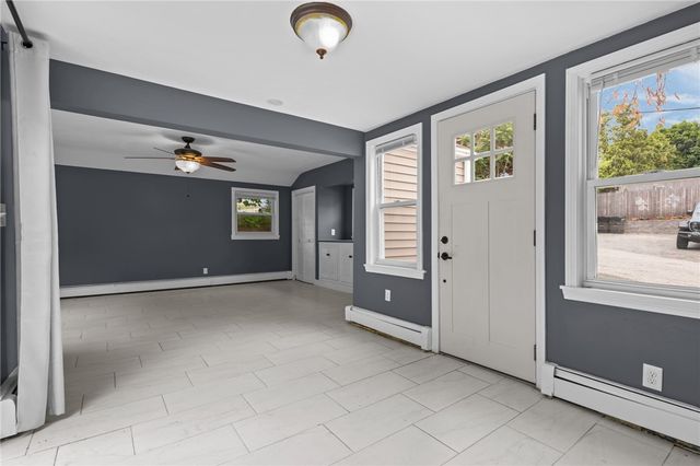 9 Emelia Street, Johnston, RI 02919