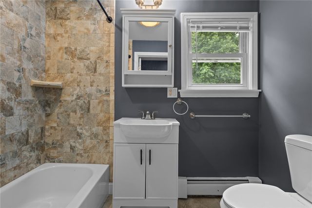 9 Emelia Street, Johnston, RI 02919