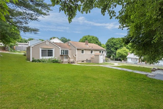 9 Emelia Street, Johnston, RI 02919
