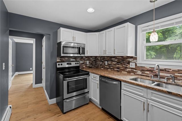 9 Emelia Street, Johnston, RI 02919