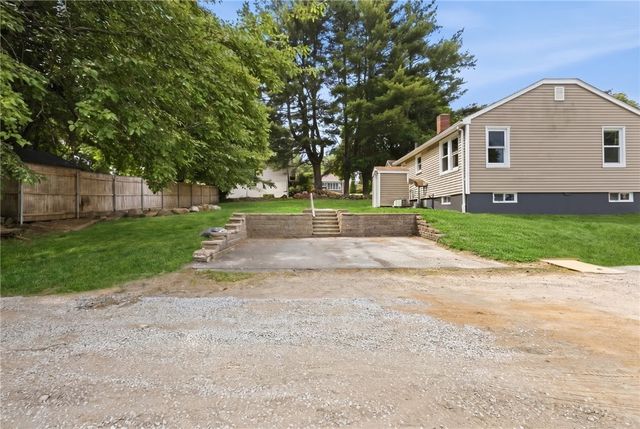 9 Emelia Street, Johnston, RI 02919