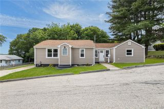 9 Emelia Street, Johnston, RI 02919