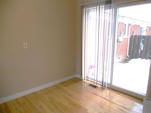 8206 FARNUM Avenue, Warren, MI 48093