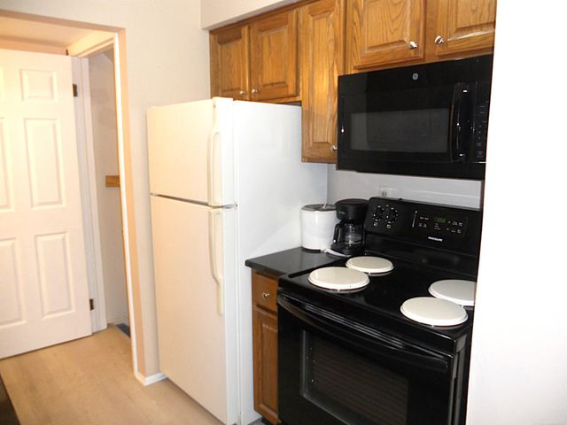 8206 FARNUM Avenue, Warren, MI 48093