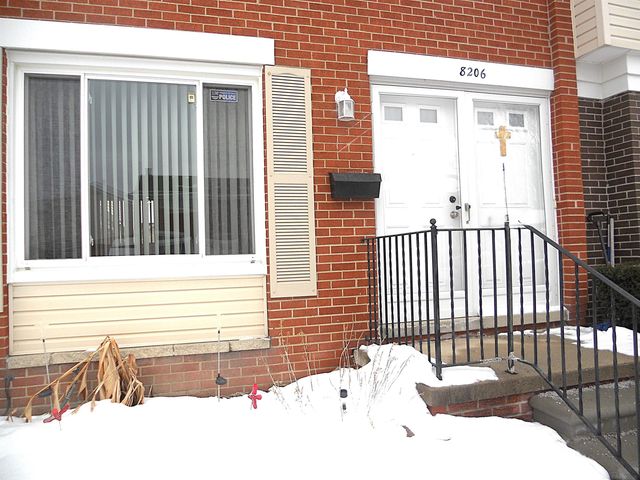 8206 FARNUM Avenue, Warren, MI 48093