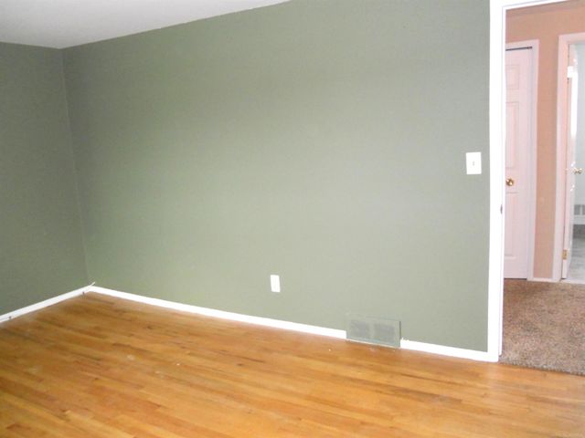 8206 FARNUM Avenue, Warren, MI 48093