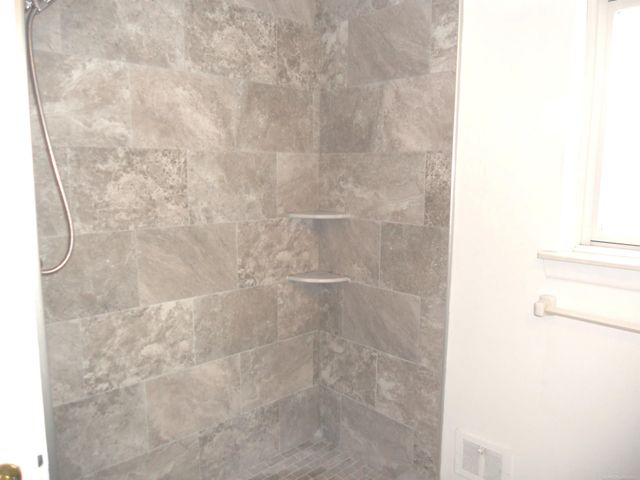 8206 FARNUM Avenue, Warren, MI 48093