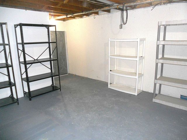 8206 FARNUM Avenue, Warren, MI 48093