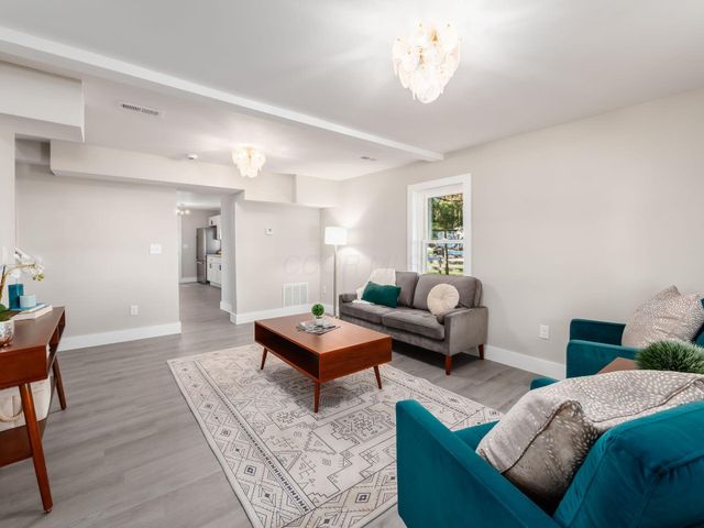 8165 Lucas Road, Plain City, OH 43064