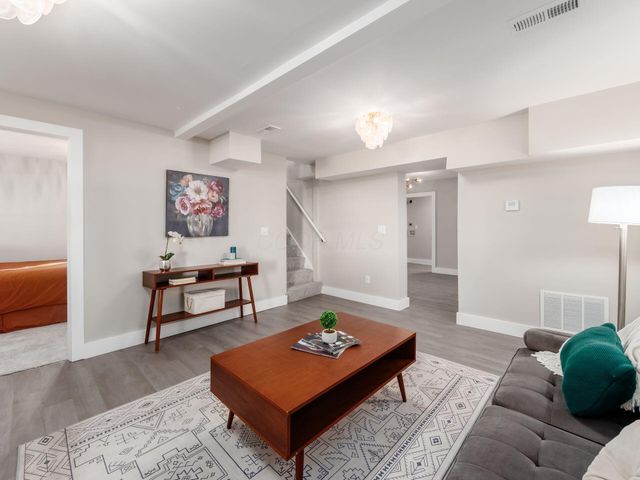 8165 Lucas Road, Plain City, OH 43064