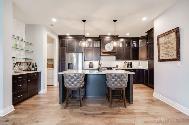 1437 Spanish Moss Way, Dayton, OH 45458