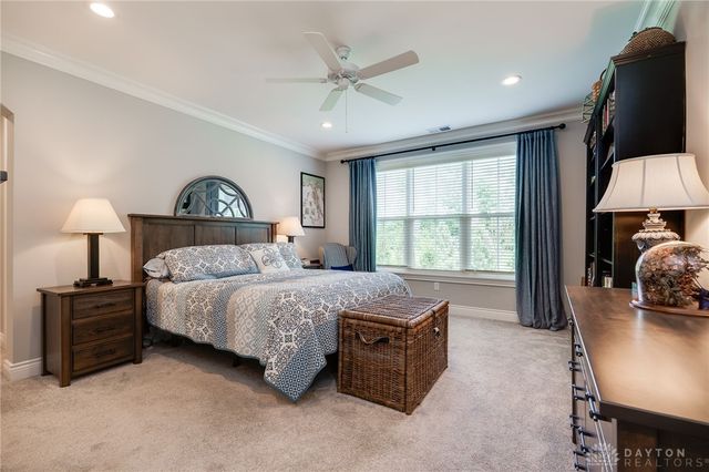 1437 Spanish Moss Way, Dayton, OH 45458