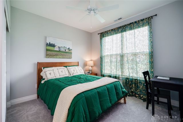 1437 Spanish Moss Way, Dayton, OH 45458
