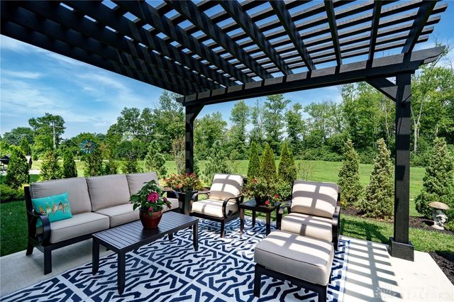 1437 Spanish Moss Way, Dayton, OH 45458