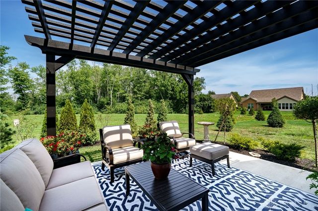 1437 Spanish Moss Way, Dayton, OH 45458