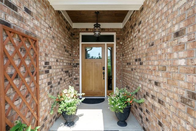 1437 Spanish Moss Way, Dayton, OH 45458