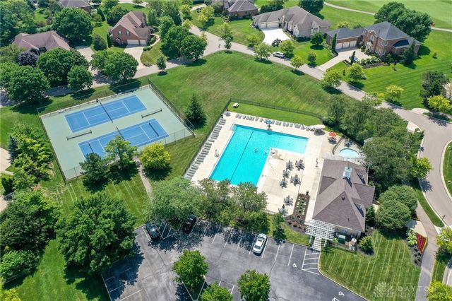 1437 Spanish Moss Way, Dayton, OH 45458