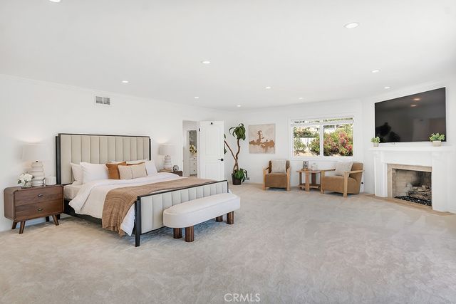 30 Stagecoach Road, Bell Canyon, CA 91307