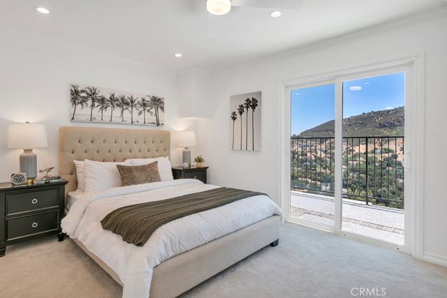 30 Stagecoach Road, Bell Canyon, CA 91307