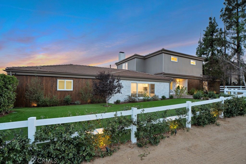 30 Stagecoach Road, Bell Canyon, CA 91307