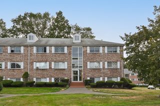 54 Fernview Ave 4, North Andover, MA 01845