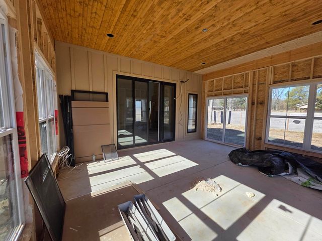 66 Friendship Road, Conway, AR 72032