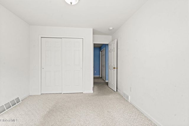 47 Oakmont Street, Niskayuna, NY 12309