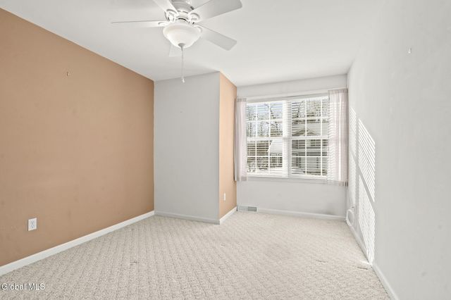 47 Oakmont Street, Niskayuna, NY 12309