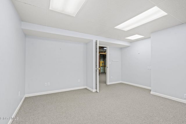 47 Oakmont Street, Niskayuna, NY 12309