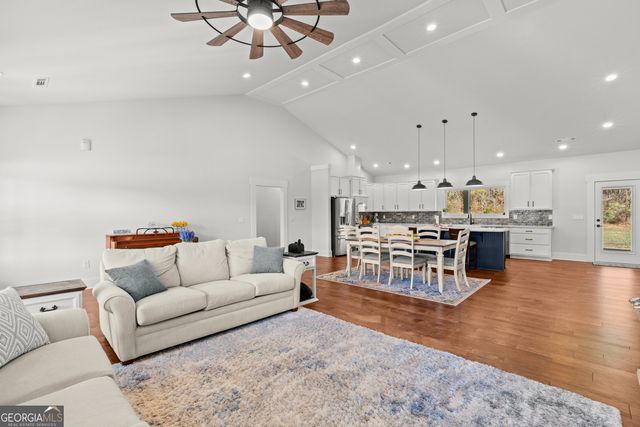 688 Central High Road, Carrollton, GA 30116