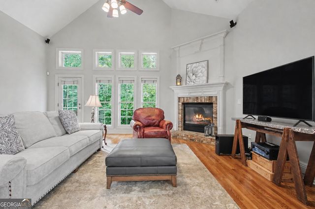 117 Crown Court, Peachtree City, GA 30269