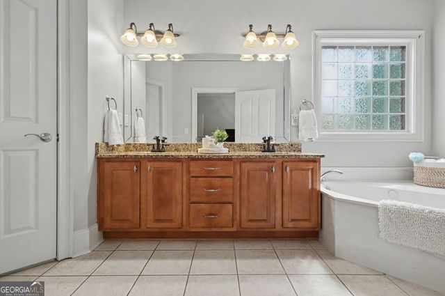 117 Crown Court, Peachtree City, GA 30269
