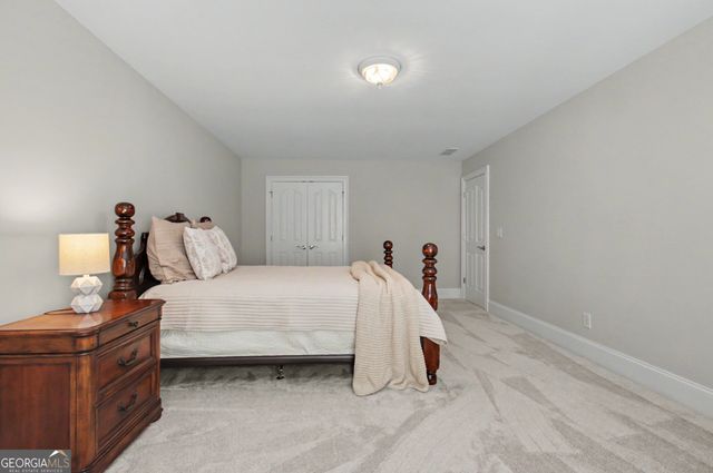 117 Crown Court, Peachtree City, GA 30269