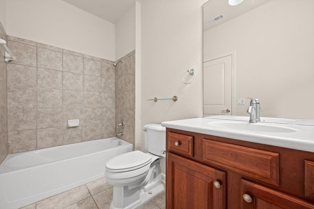 213 Fieldstone DR, Georgetown, TX 78633