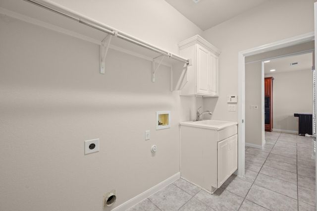 213 Fieldstone DR, Georgetown, TX 78633