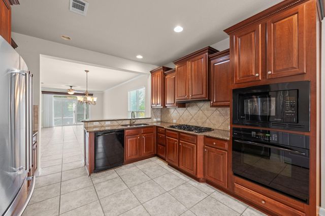 213 Fieldstone DR, Georgetown, TX 78633