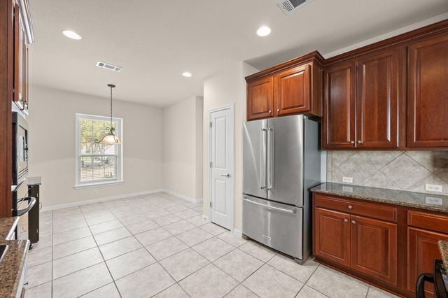 213 Fieldstone DR, Georgetown, TX 78633